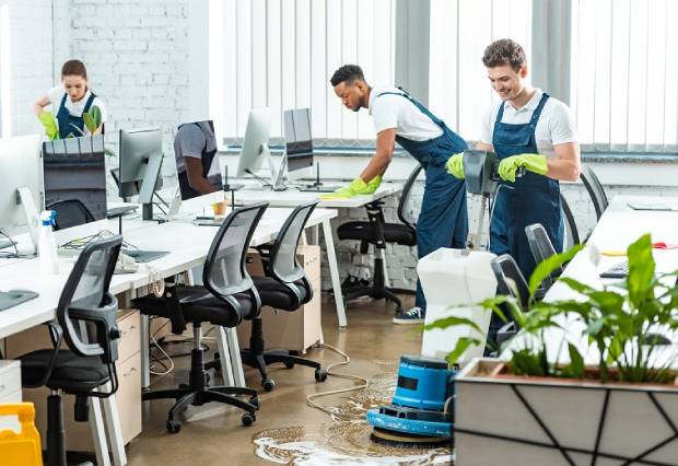 5 Big Benefits of Hiring A Recurring Office Cleaning Service