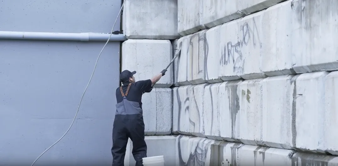 professional graffit removal
